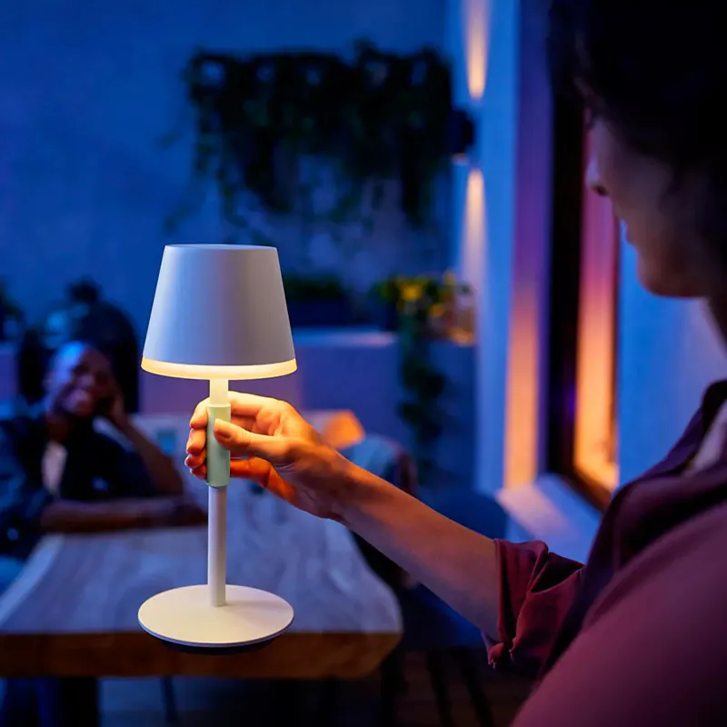Hue Go 可攜式檯燈:圖片 10