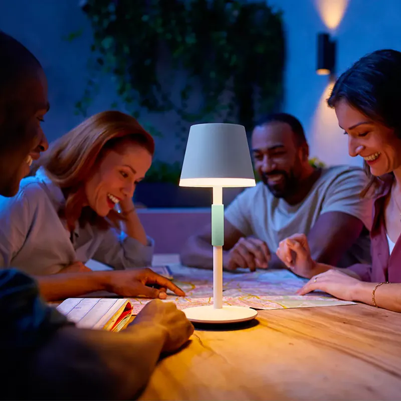 Hue Go 可攜式檯燈:圖片 2